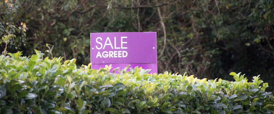Sale Agreed Sign