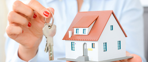 model house and set of keys
